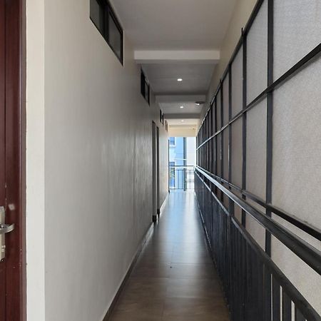 Masterkey Deluxe Rooms Kochi Esterno foto