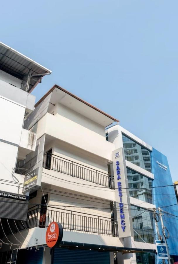Masterkey Deluxe Rooms Kochi Esterno foto