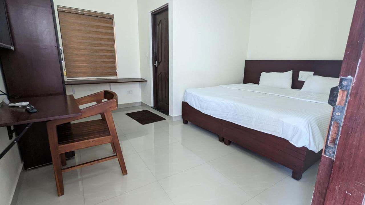 Masterkey Deluxe Rooms Kochi Esterno foto